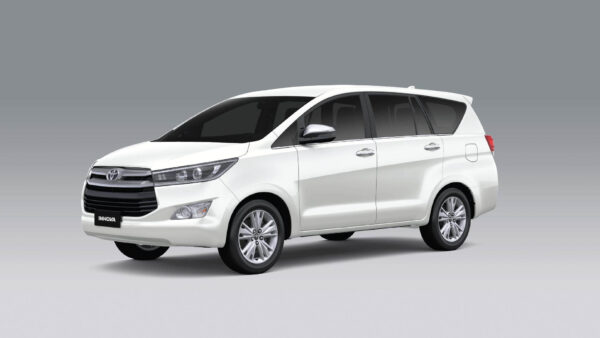 TOYOTA INNOVA CRYSTA